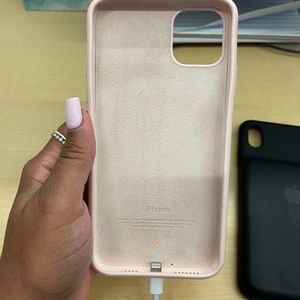 IPHONE 11 promax sand CHARGING CASE